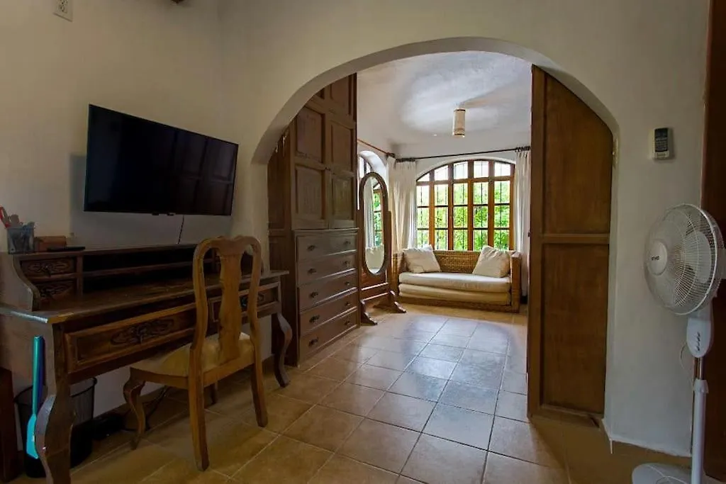 Tropical House In Downtown Cancun Villa Holiday home